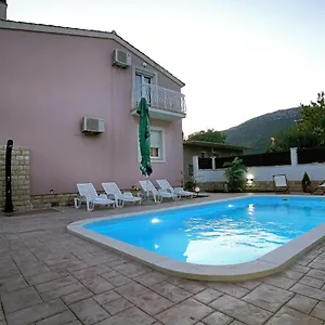 Villa Tago With Heated New Pool Kroatien