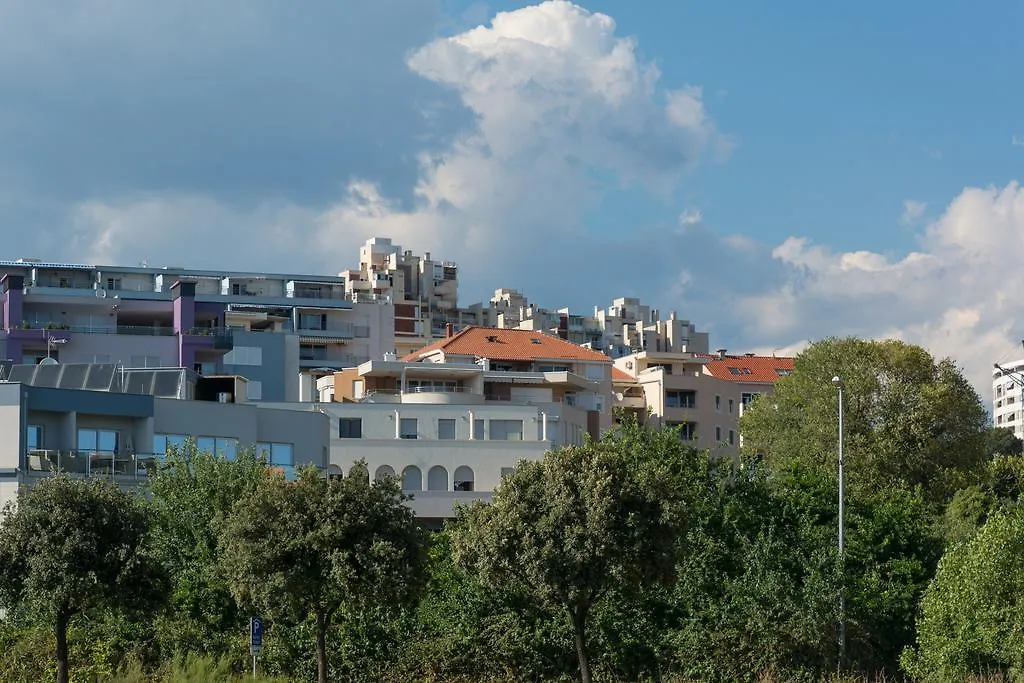 Luxury Rooms Near The Beach3 Split 4*,  Kroatien